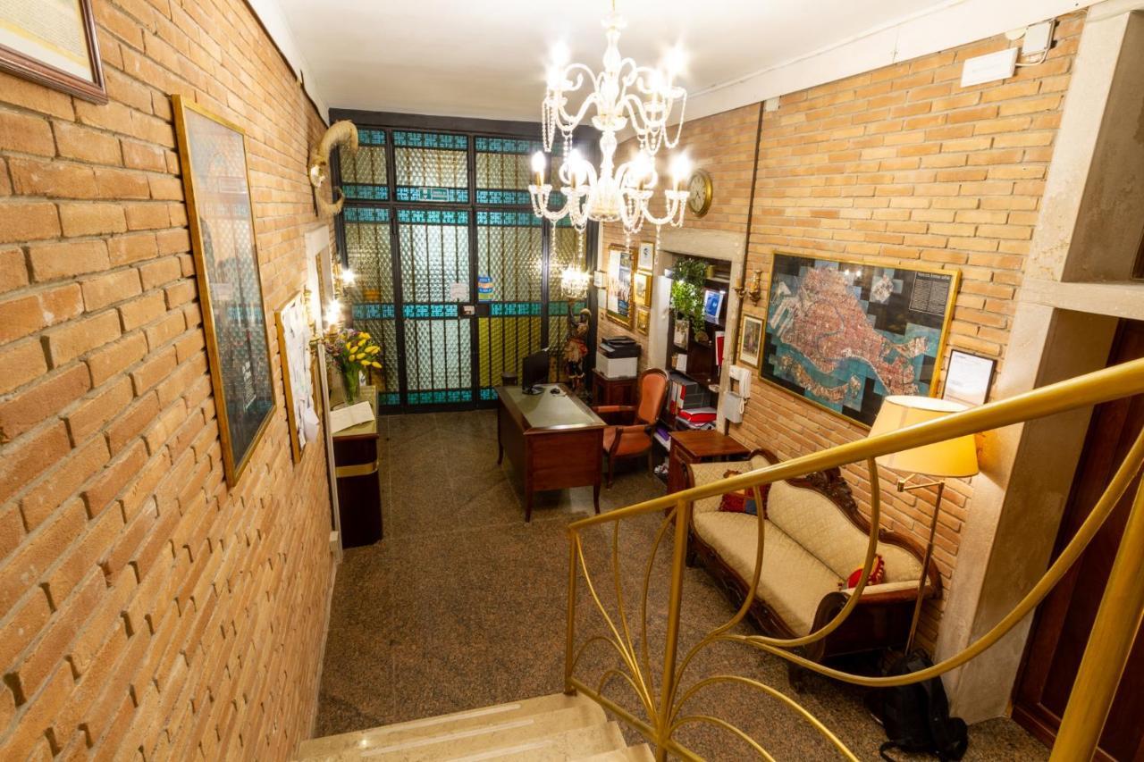 Art Dreams Apartment Dimora Casanova Venice Luaran gambar